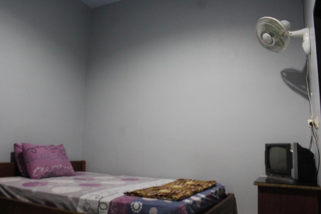 Penginapan Artha Praya Kültér fotó